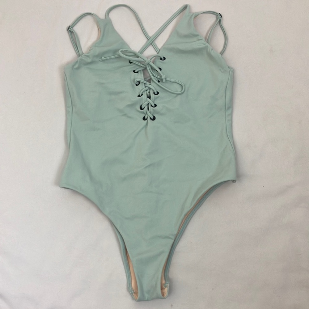 L.A. Hearts Mint Green One Piece Swimsuit woman’s size small